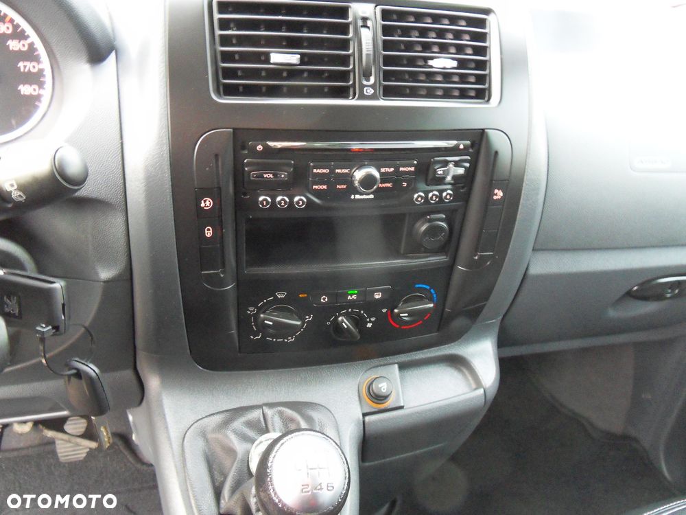 Peugeot EXPERT TEPEE - 21