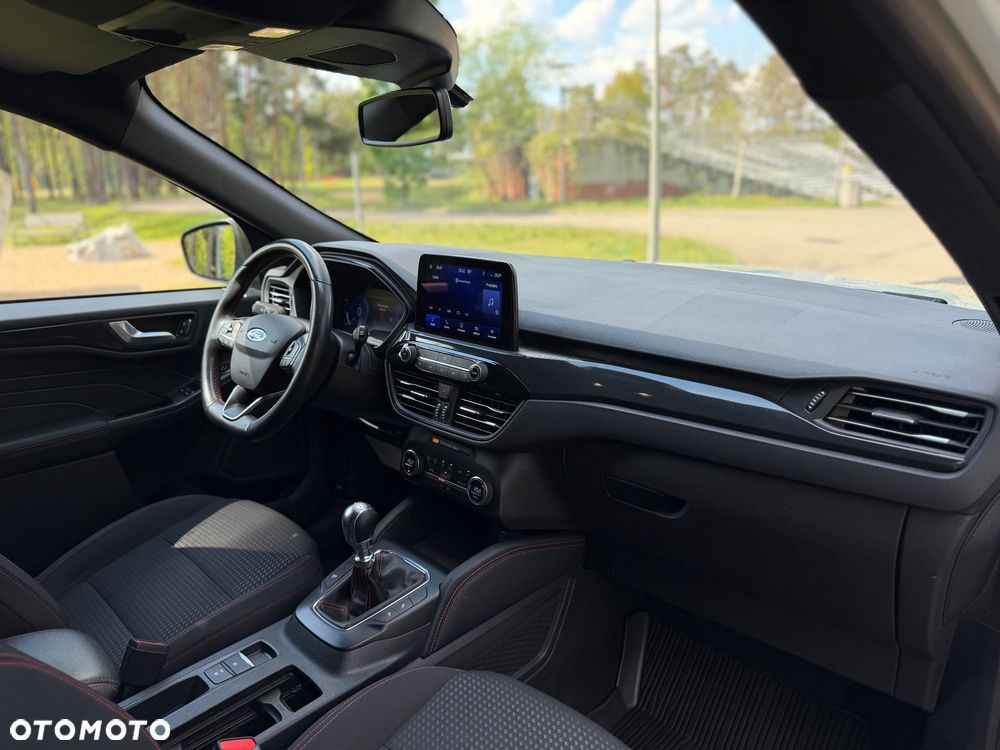 Ford Kuga 2.0 EcoBlue Hybrid ST-LINE - 19