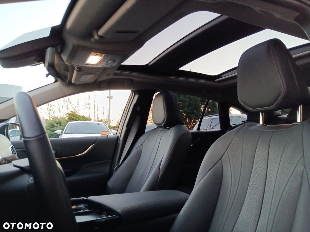 Toyota Mirai Executive - 17