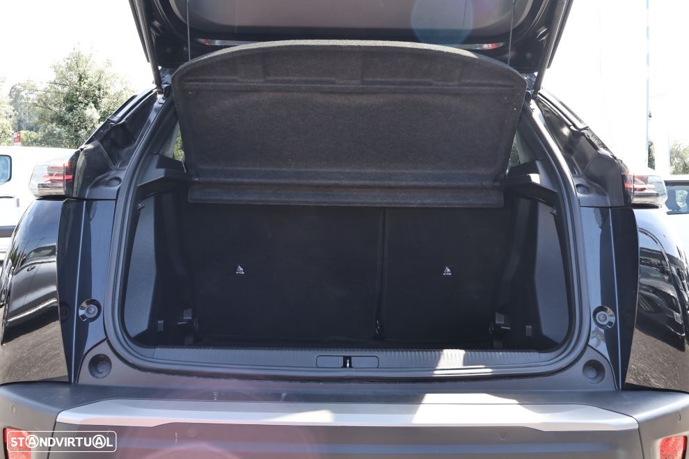 Peugeot 2008 1.2 Hybrid Allure e-DCS6 - 18