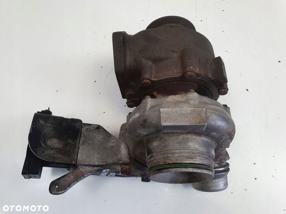 TURBOSPRĘŻARKA BMW E87 E90 2.0 D N47 _ turbo - 8