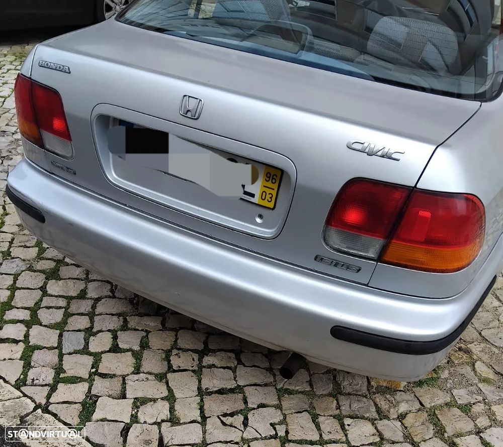 Honda Civic 1.5i LS - 6