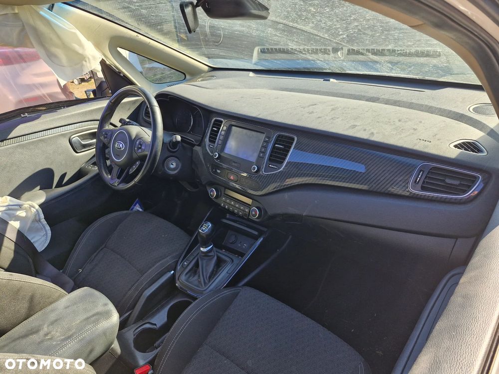 Kia Carens 1.6 CVVT Vision - 6