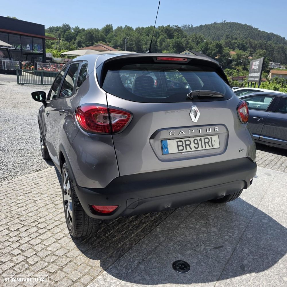Renault Captur 1.2 TCe Exclusive EDC - 17