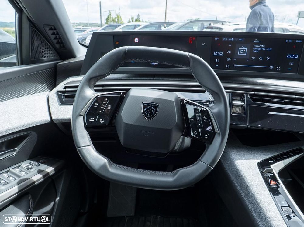 Peugeot E-5008 210 Allure Business - 33