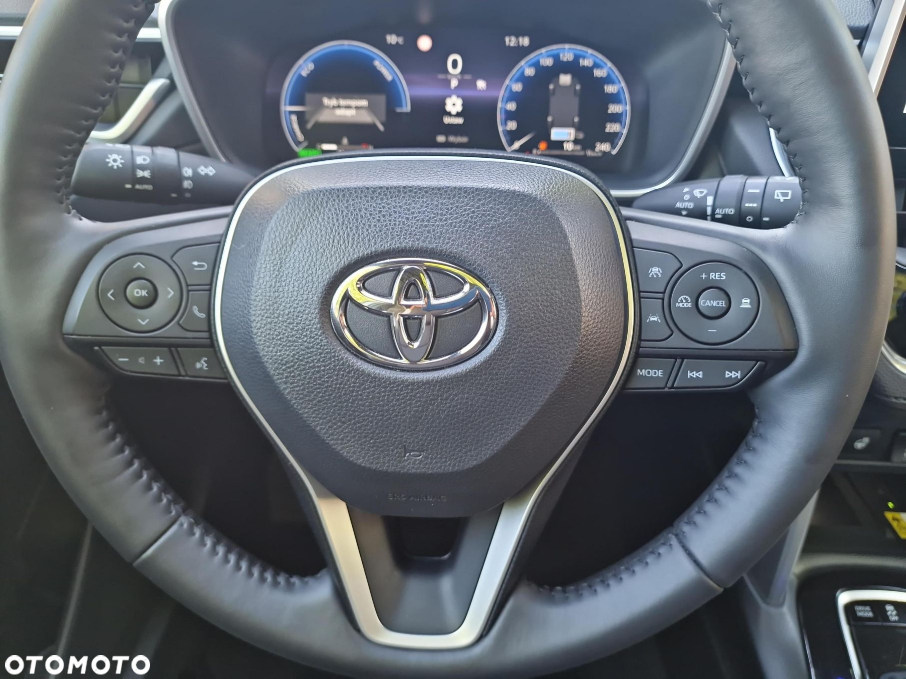 Toyota Corolla Cross - 21