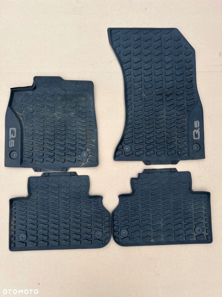 audi q5 80a zestaw dywaników gumowych przód tył 80b061501 80a061511 - 3