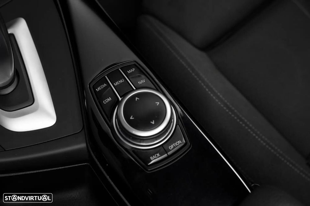 BMW 116 d Line Sport Auto - 29