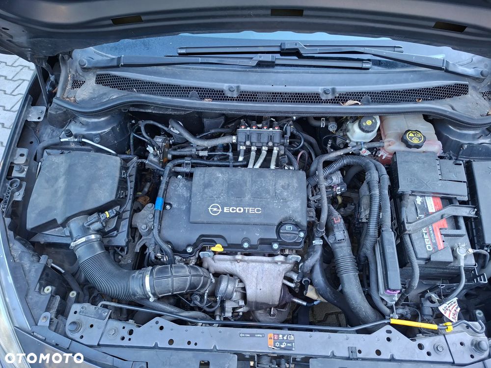 Opel Astra 1.4 T Cosmo - 38