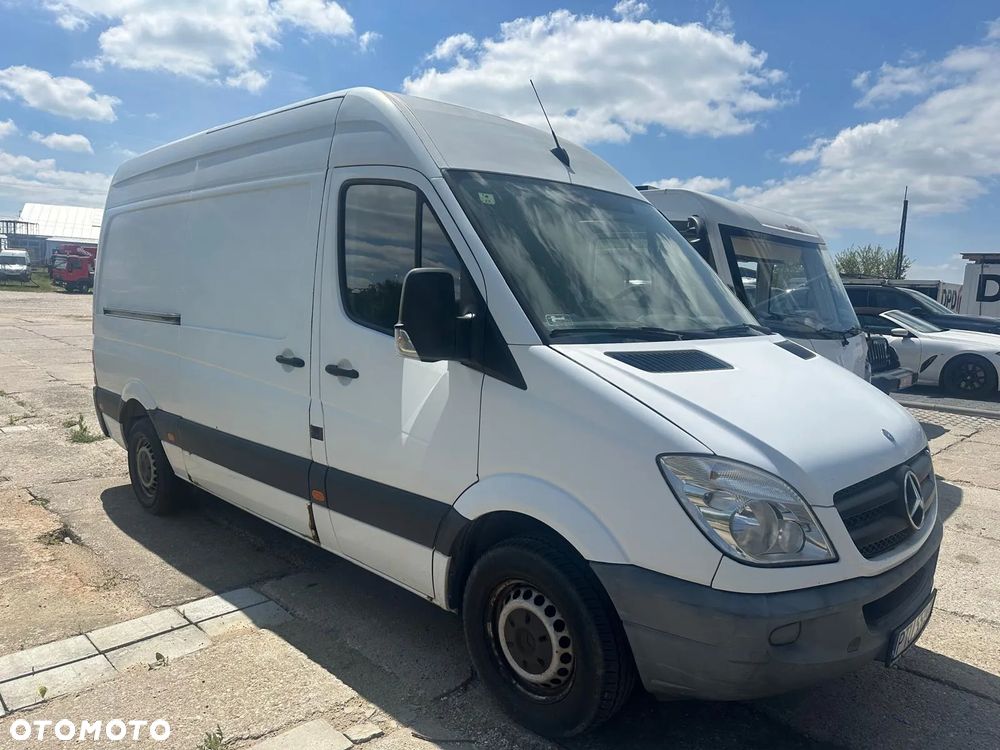 Mercedes-Benz SPRINTER - 2
