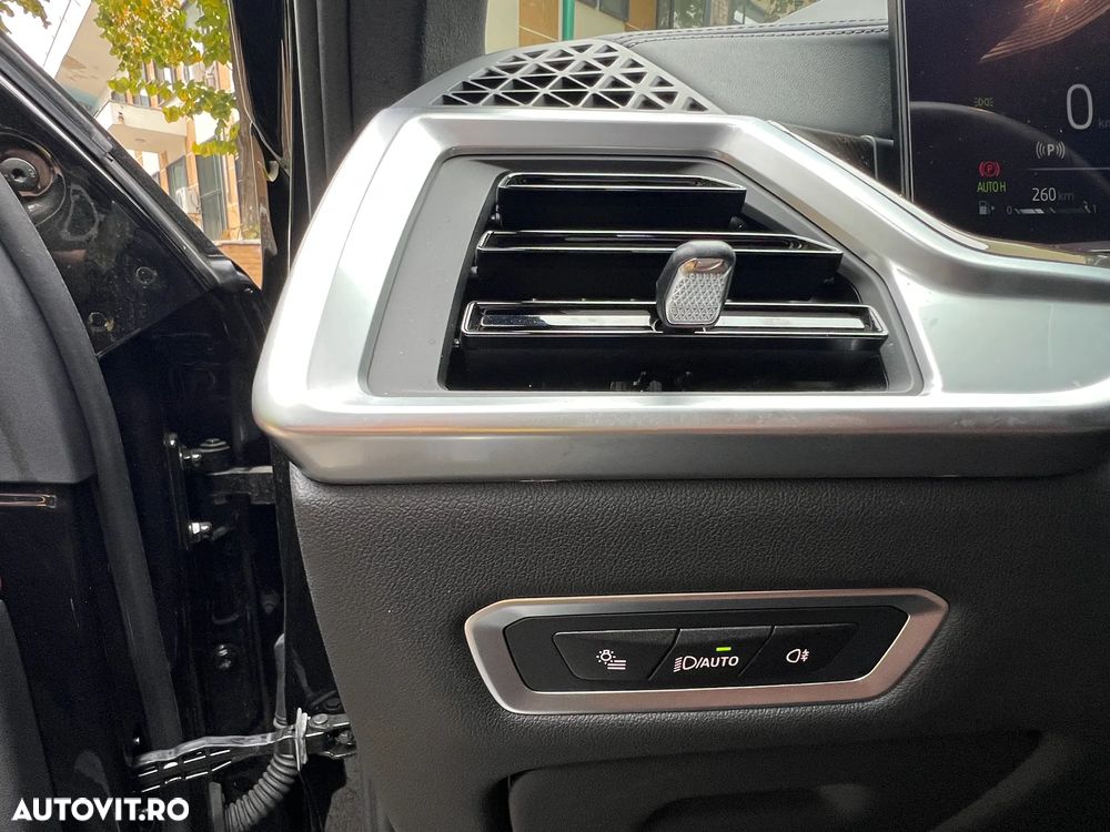 BMW X7 xDrive40i AT MHEV - 23