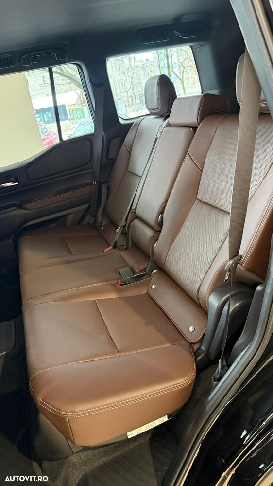 Toyota Land Cruiser 2.8l D-4D 204 CP A/T 7 locuri Executive - 33