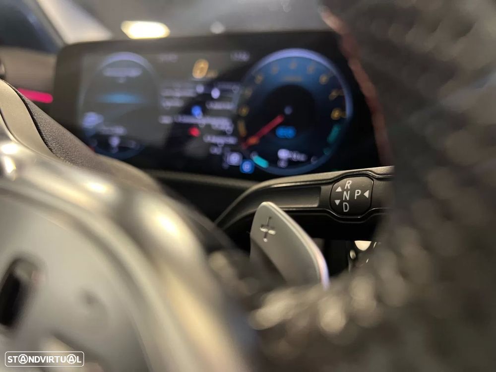 Mercedes-Benz A 250 e 8G-DCT AMG Line - 25