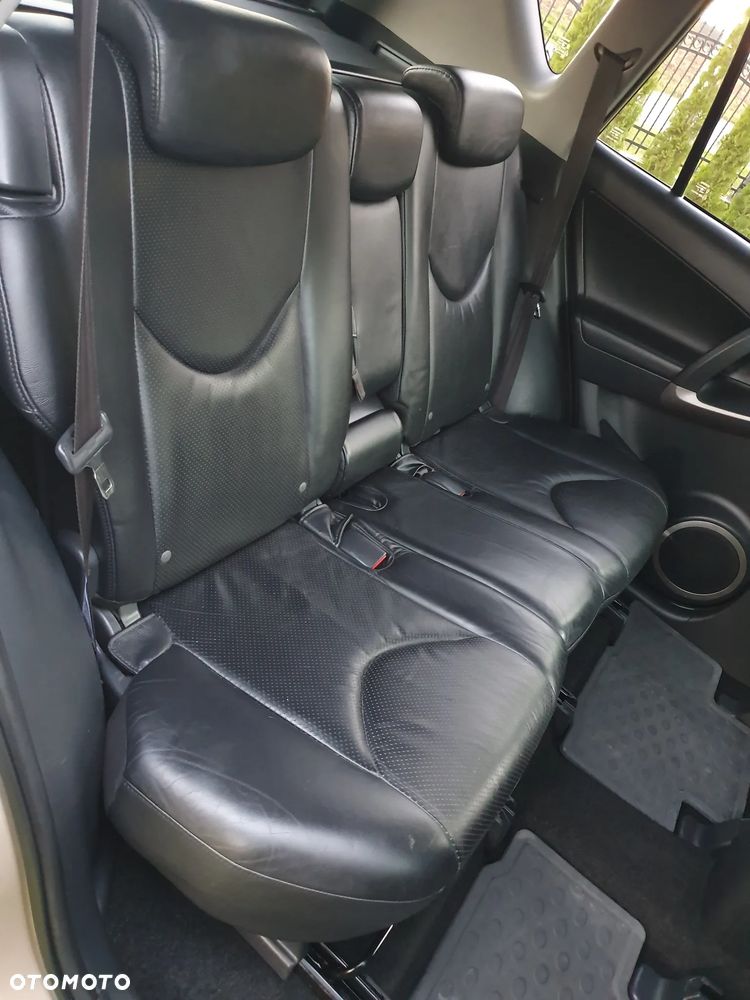 Toyota RAV4 2.2 D-4D Sol 180 - 21
