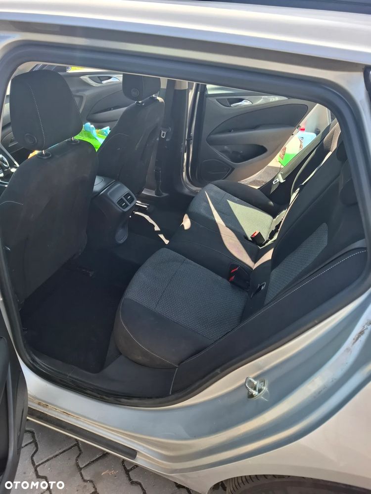 Opel Insignia 1.5 T Innovation S&S Eco - 12