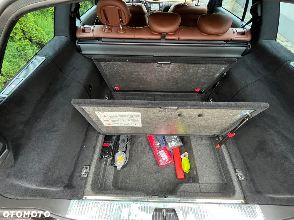 Mercedes-Benz Klasa E - 9