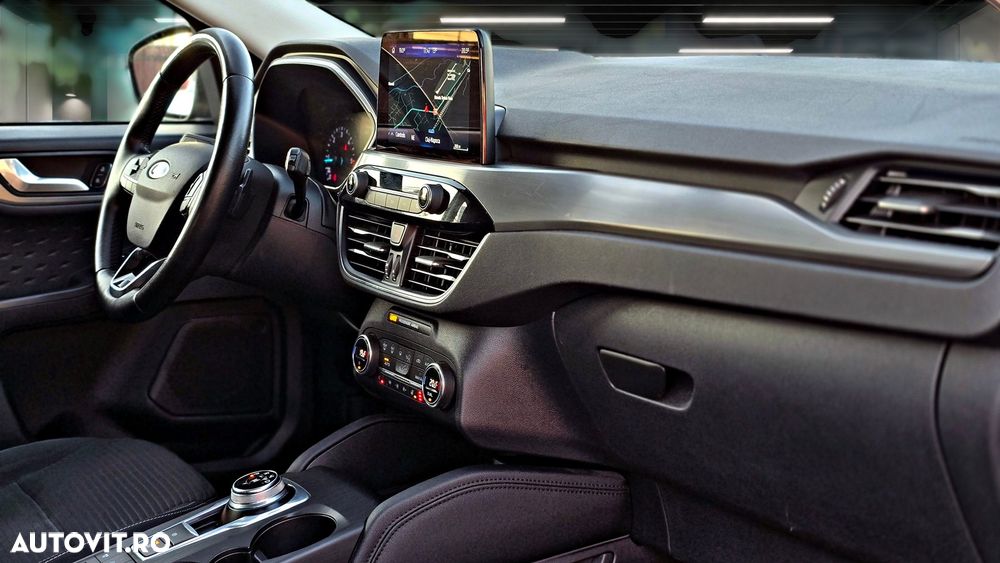 Ford Kuga 2.0 EcoBlue 4x4 Aut. TITANIUM - 28