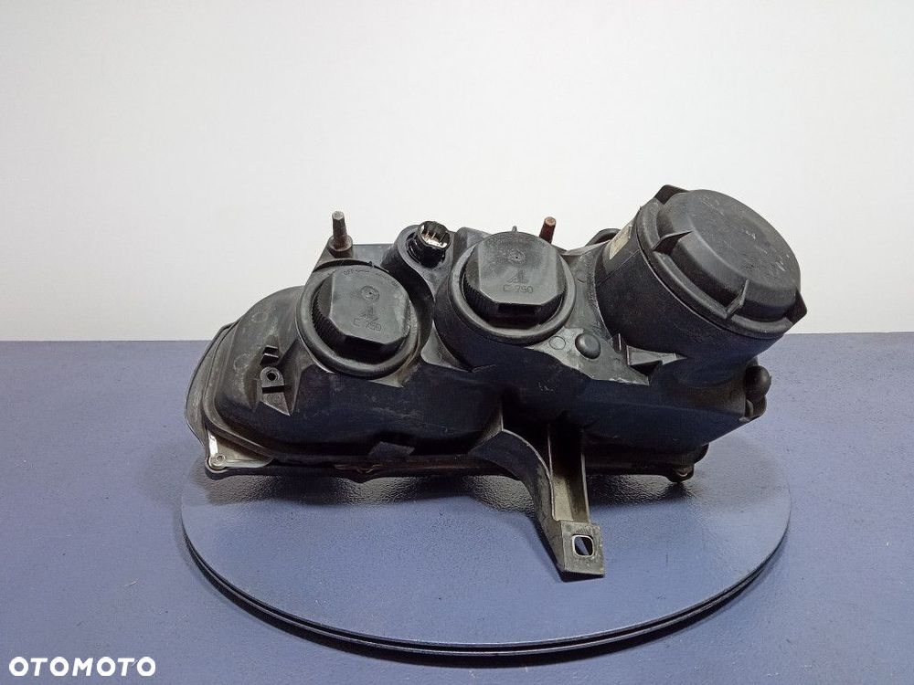 ALFA ROMEO 159 REFLEKTOR PRAWY LAMPA LEWA EU 60682088 - 3