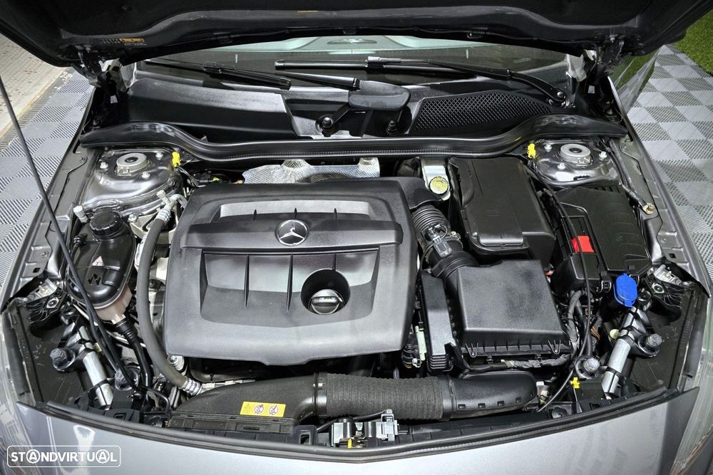 Mercedes-Benz A 180 d Urban — fotografia 38