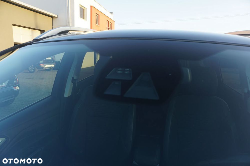 Ford Kuga 2.0 TDCi FWD Titanium - 35