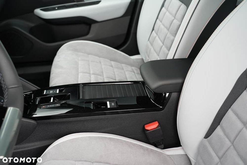 Citroën C4 1.2 mHEV Max eDCT6 - 26