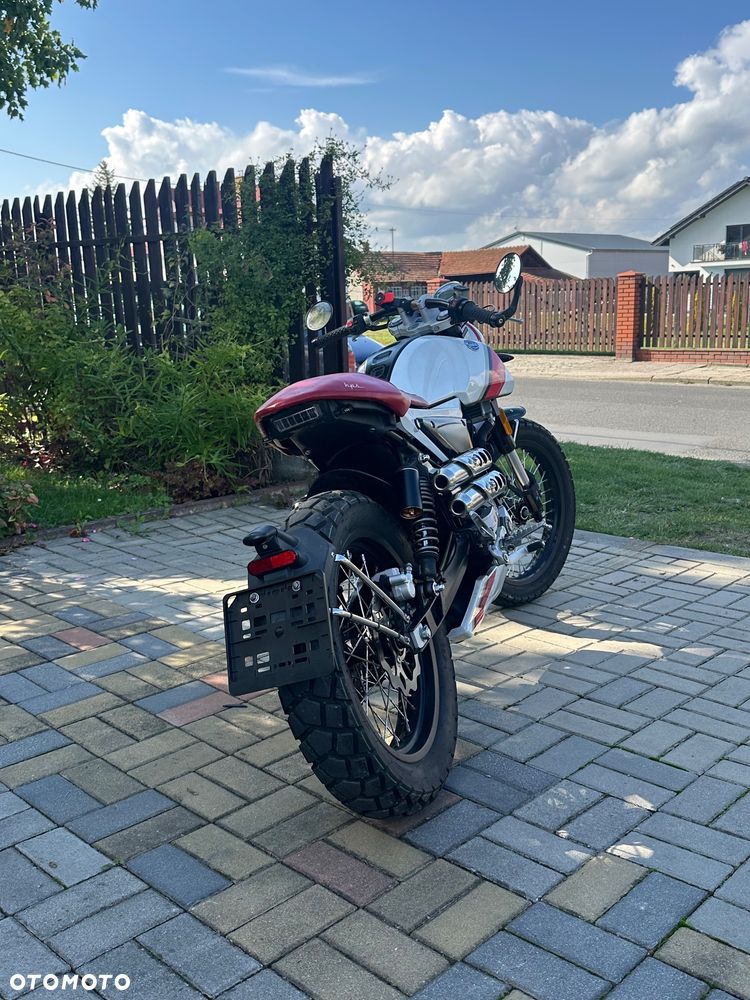 Mondial HPS 125 - 4