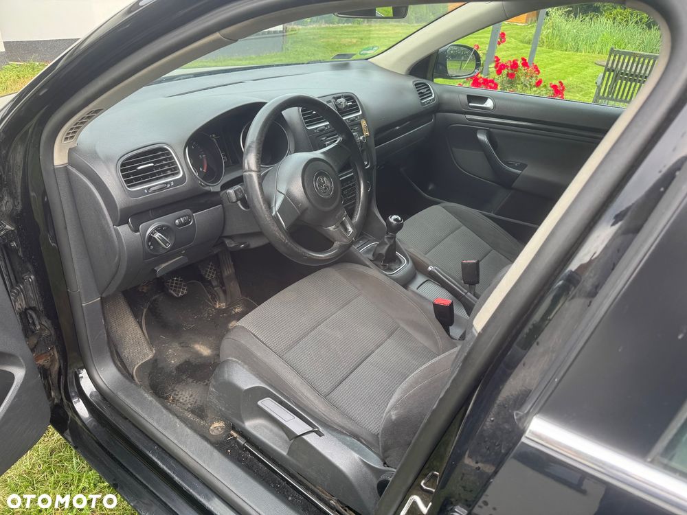 Volkswagen Golf 1.6 TDI Comfortline - 6