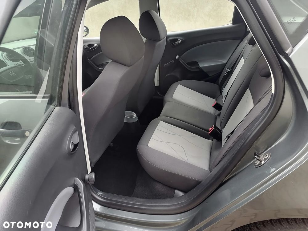 Seat Ibiza 1.4 16V Reference - 8