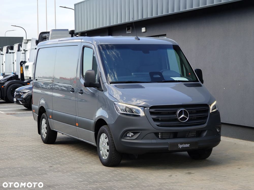 Mercedes-Benz Sprinter - 9