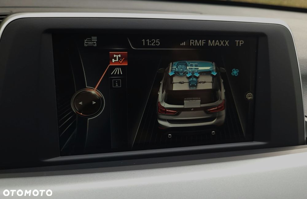 BMW X1 sDrive18i - 25