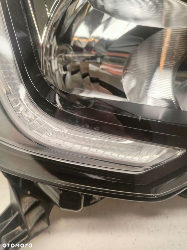 renault master iv lampa zw z led prawy przód 260105567r - 4