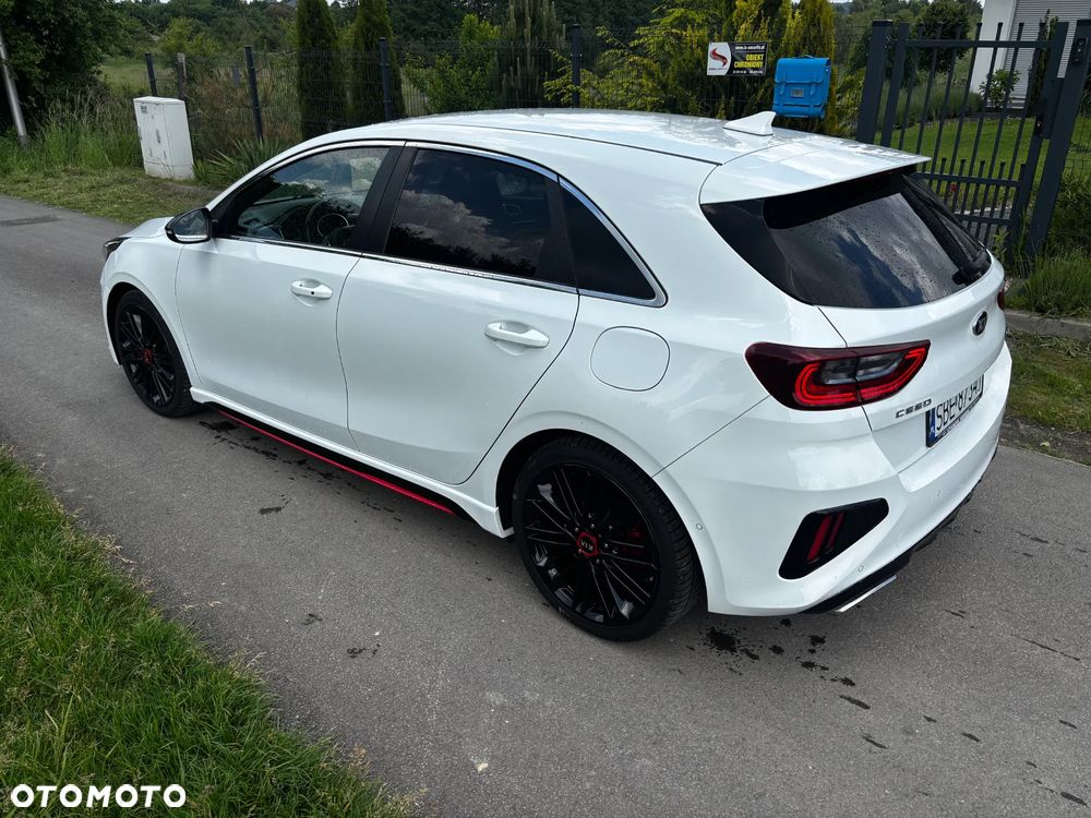 Kia Ceed 1.6 T-GDI GT XL - 1
