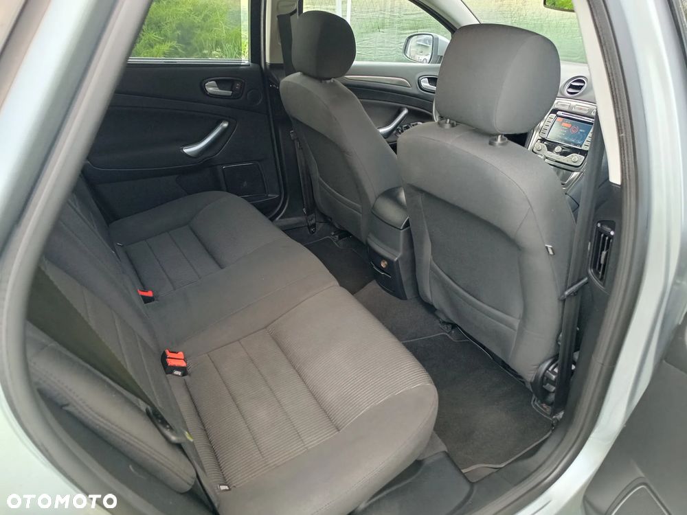Ford Mondeo 2.0 T Titanium S MPS6 - 14