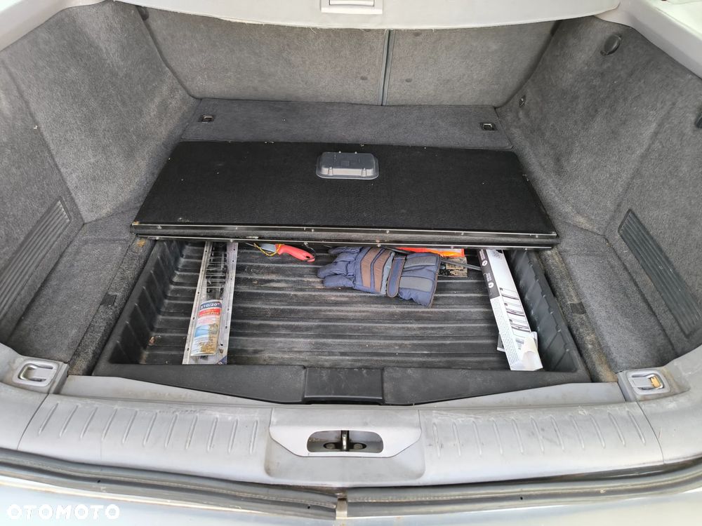 Nissan Primera - 25