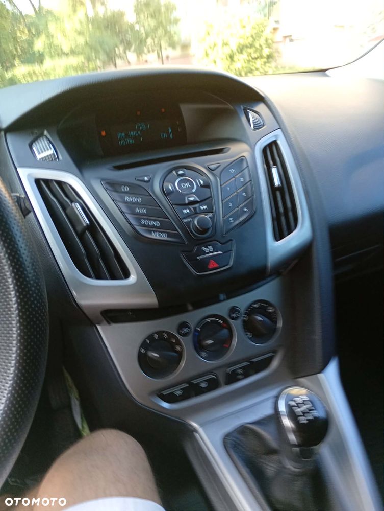 Ford Focus 1.0 EcoBoost 99g Trend - 6