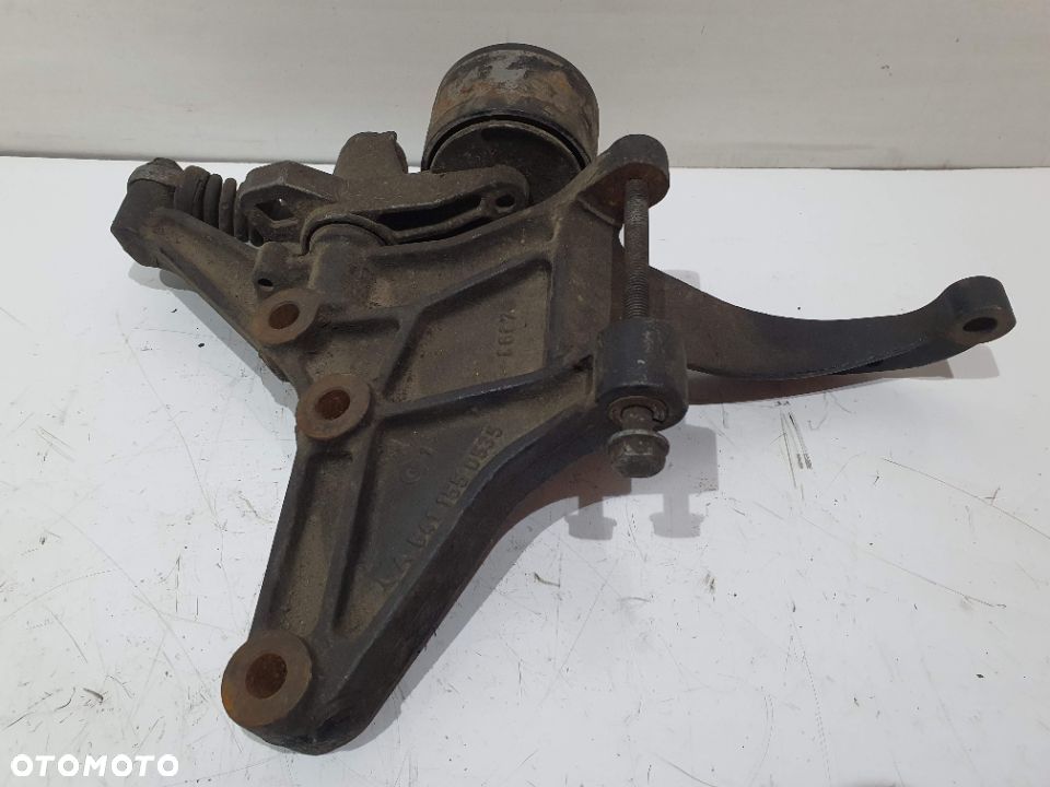 MERCEDES ACTROS ŁAPA ALTERNATORA A5411550535 - 1