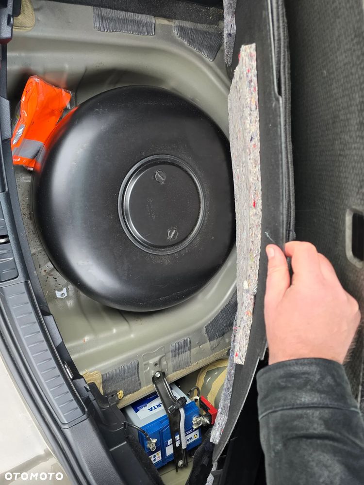 Toyota Auris Hybrid 135 Premium - 30