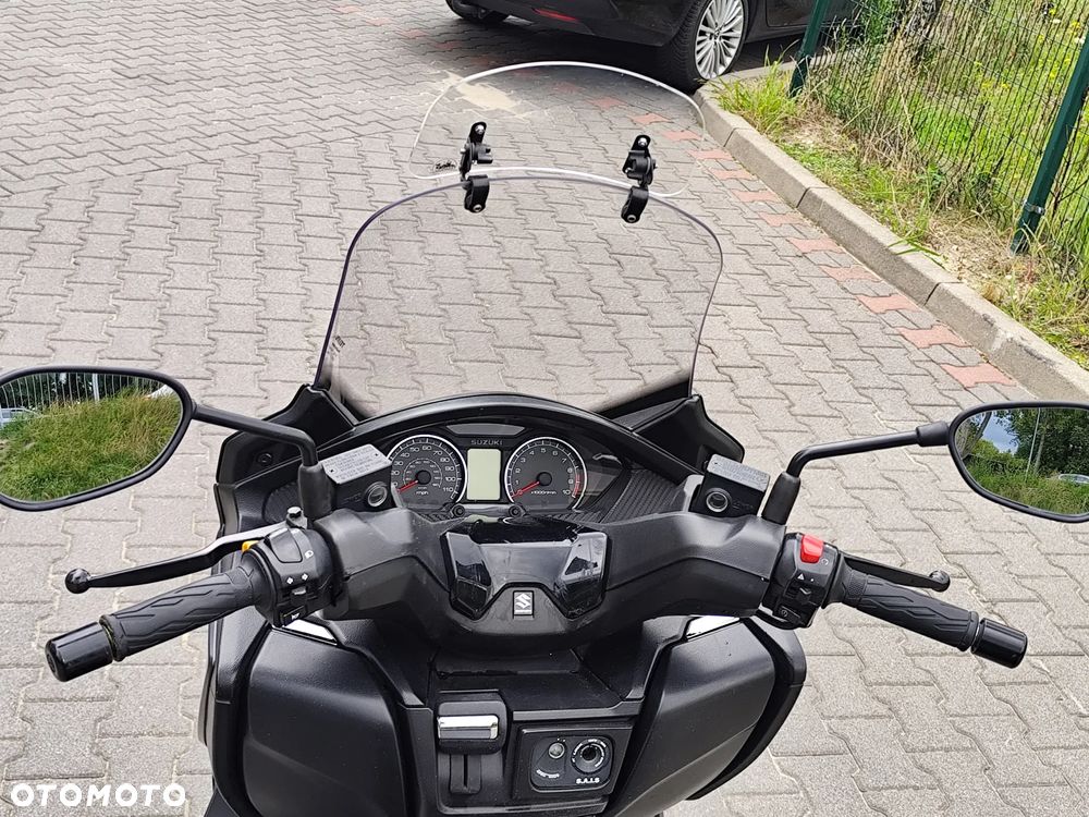 Suzuki Burgman - 7
