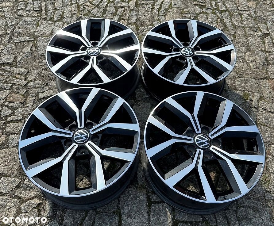 Felgi Alu VW Passat 3G0 B8 B7 5x112 17 ET 40 3G - 3