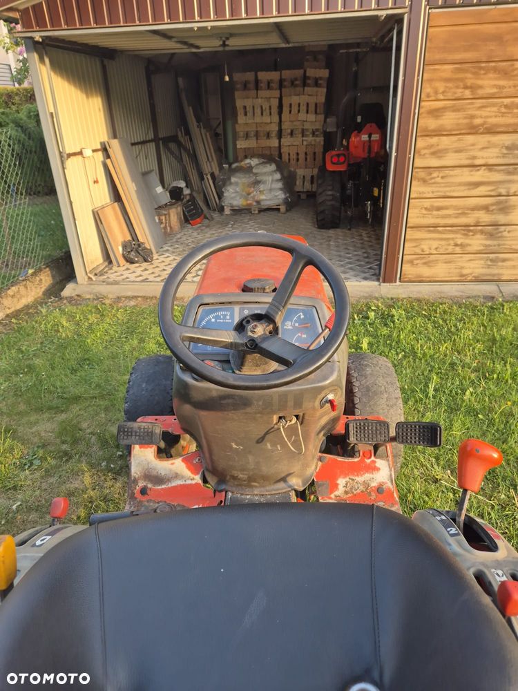 Kubota B2400 - 2