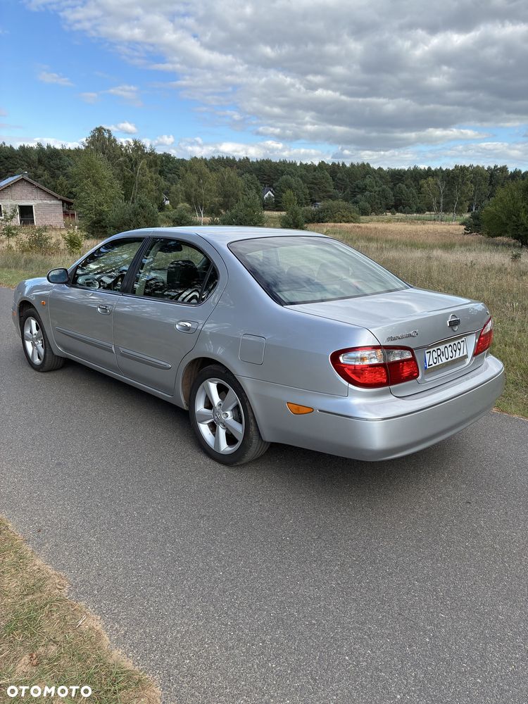 Nissan Maxima - 3