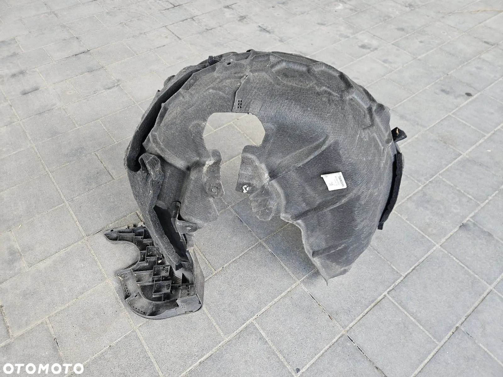 Nadkole lewy tył Audi Q7 4M0 4M0810171J - 2