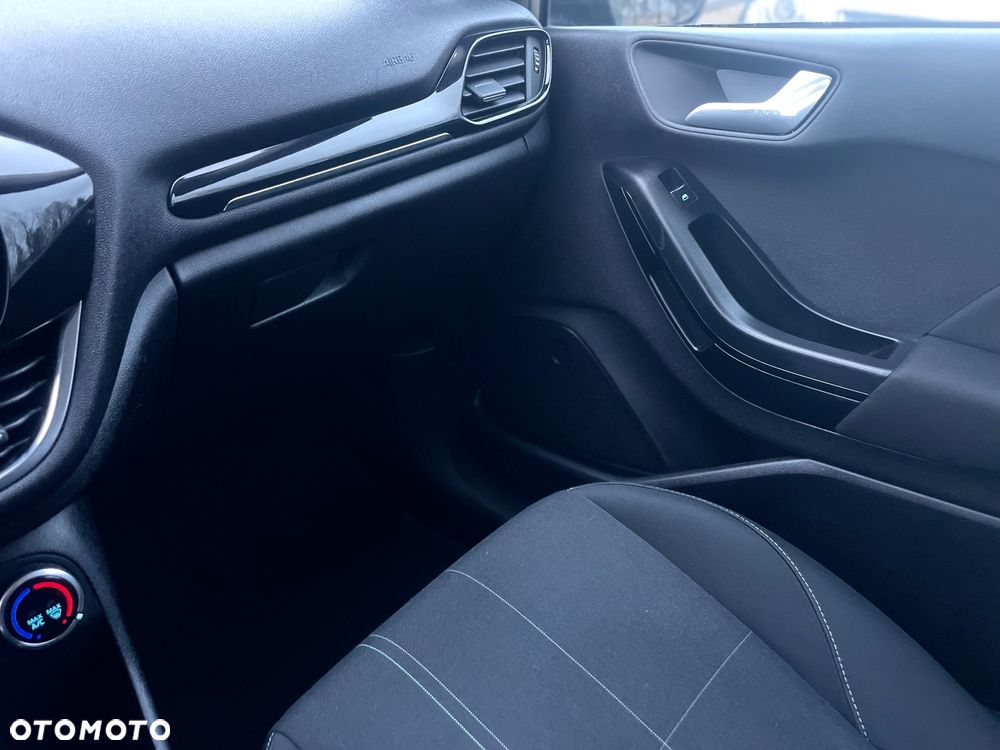Ford Fiesta - 19