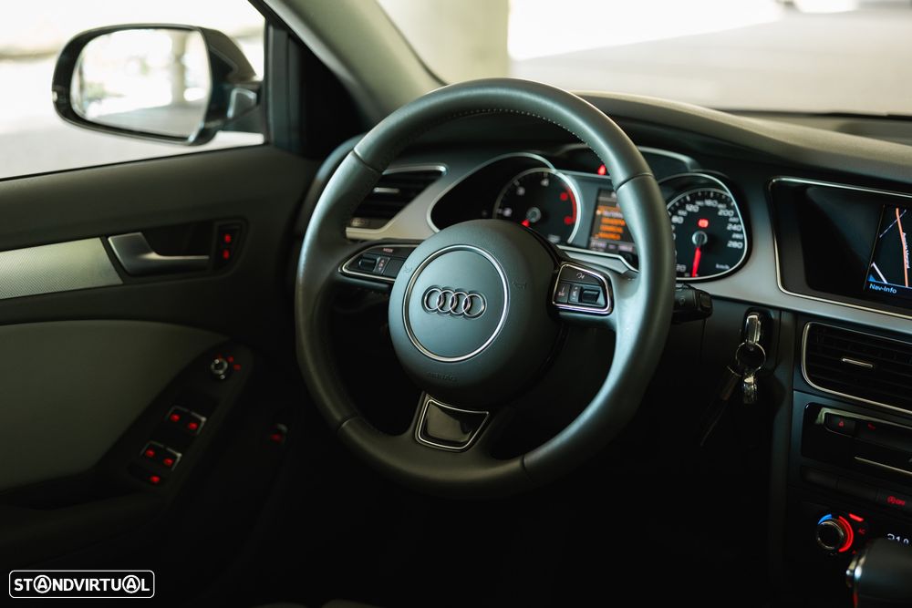 Audi A4 2.0 TDI multitronic Business Line Sport - 19