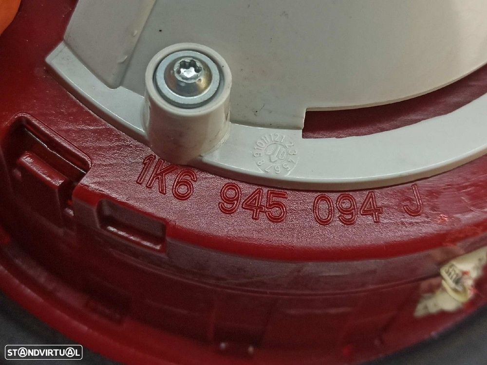 FAROLIM TRASEIRO DIREITO VOLKSWAGEN GOLF V BERLINA (1K1) HIGHLINE - 4