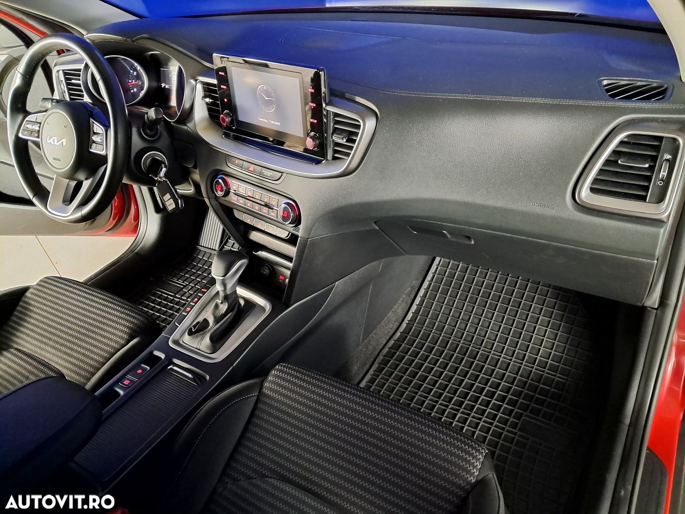 Kia XCeed - 18