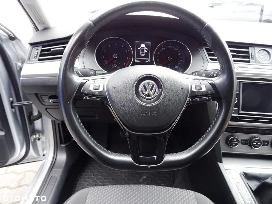 Volkswagen Passat 1.4 TSI BMT Comfortline - 21