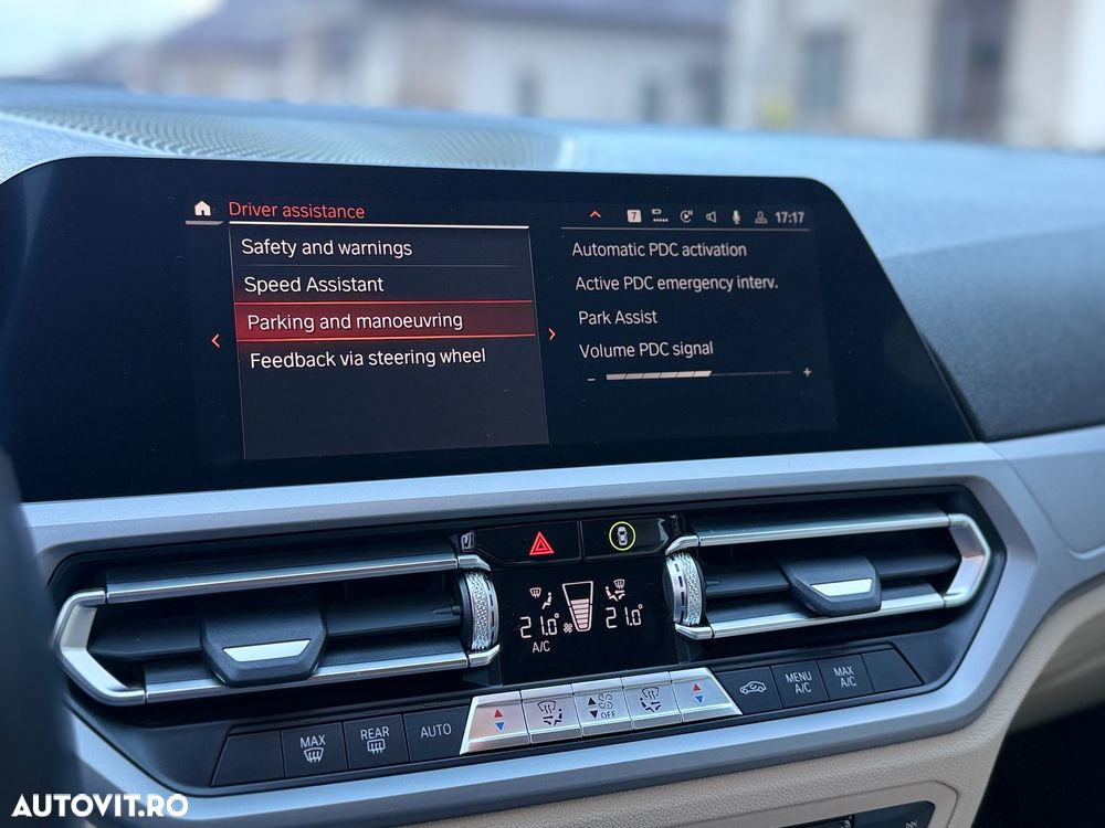 BMW Seria 3 330e Aut. - 34