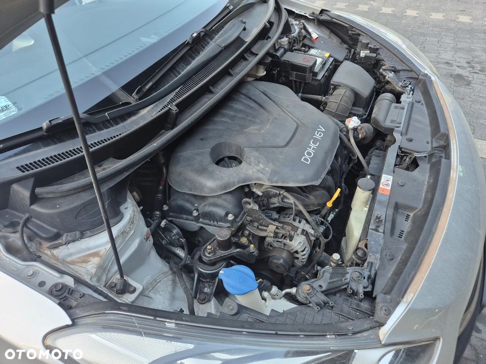 Hyundai i30 1.6 Premium - 18