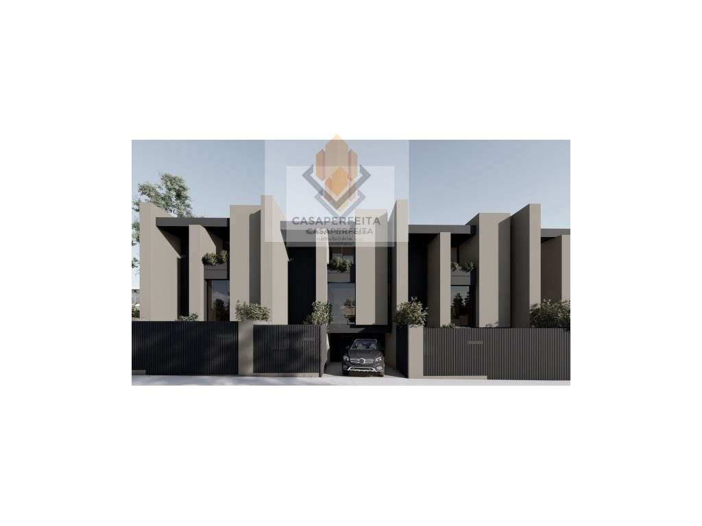 Moradias V3 de Luxo de 3 Frentes com Terraço e Jardim - Gondomar - Grande imagem: 3/18